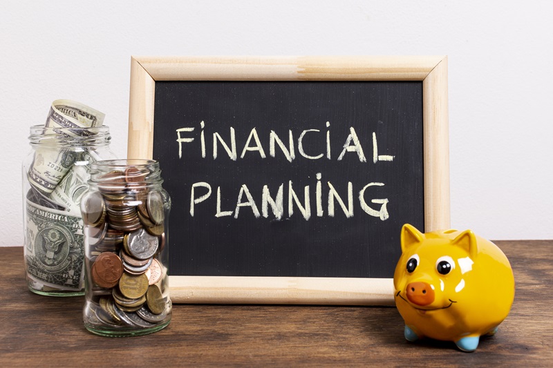 Financial Planning Tips for Salaried Employees